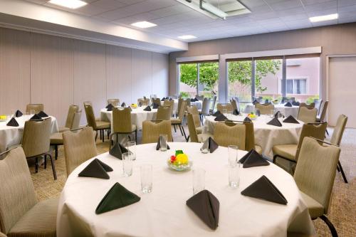 SpringHill Suites by Marriott Salt Lake City Draper - image 13