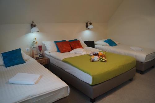 Quadruple Room image 6