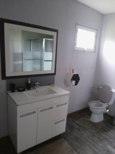 חדר אמבטיה, Lifou Chez Qaeko in Loyalty Islands