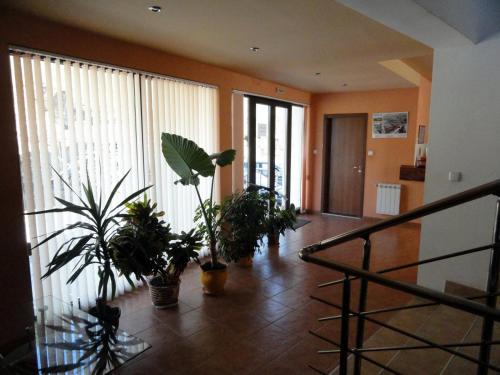 Iekārtas, Hotel Aleksievata Kashta in Gurgulyat