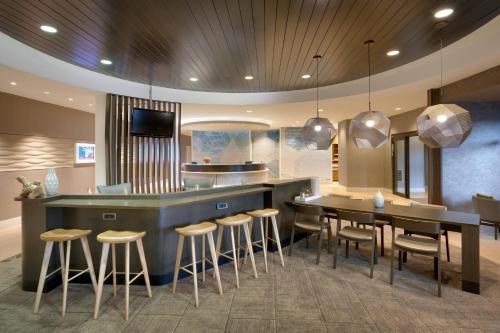 Springhill Suites by Marriott Vernal - image 9