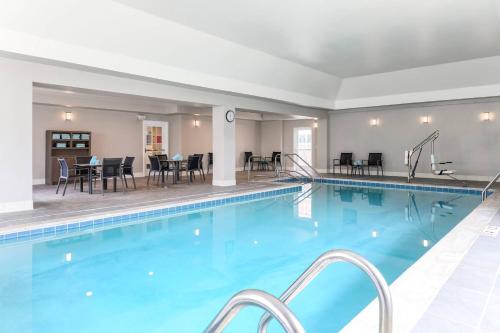 Yüzme havuzu, Residence Inn by Marriott Denver Golden/Red Rocks in Golden