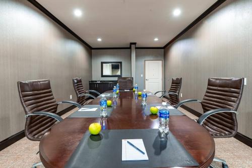 SpringHill Suites by Marriott Waco Woodway - image 9