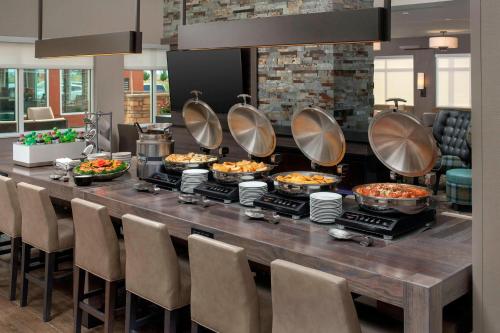 Residence Inn by Marriott Denver Airport/Convention Center - image 2