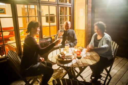 River Edge Lodges - image 5