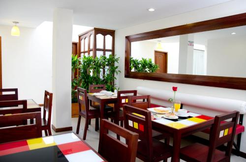 ห้องอาหาร, Hotel Portofino in ชาพิเนโร (เขตการค้า ที่พักอาศัย)