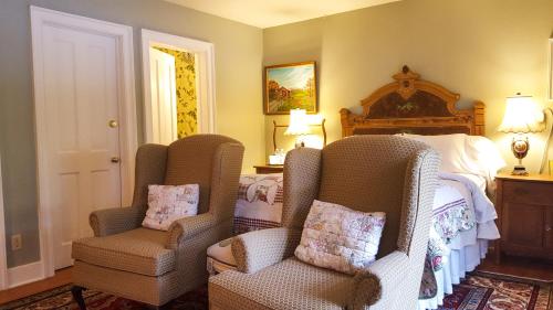 The White House Inn in Cooperstown, USA