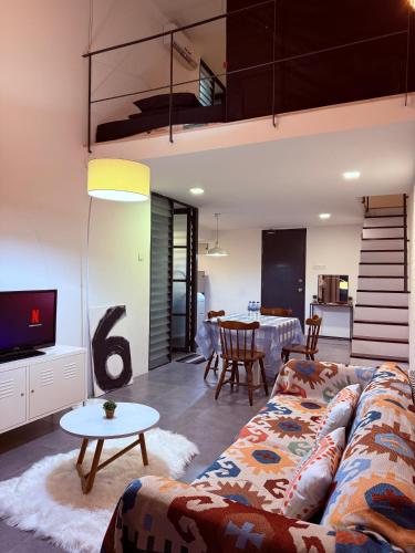 Cozy Loft 4pax near 1U by RuMa Cozy Loft 4pax near 1U by RuMa