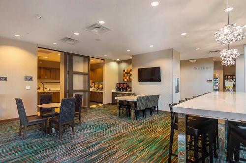 Residence Inn by Marriott Denton - image 3