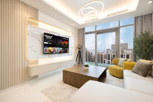 5Star Stunning 2BR BURJ Khalifa View with Infinity Pool, Dubái (foto 2)