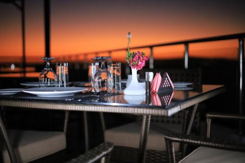 Blue Lotus Nile Suites Hotel Aswan - image 4