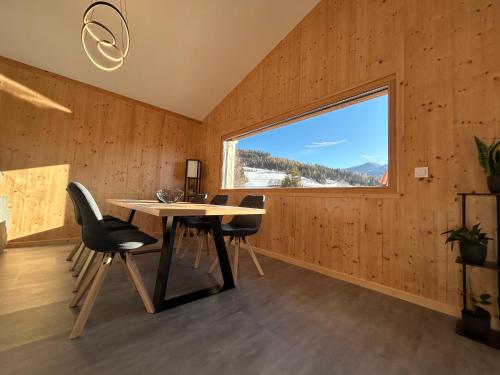 Panorama-Apartment Ennstalblick in Niederöblarn, Österreich