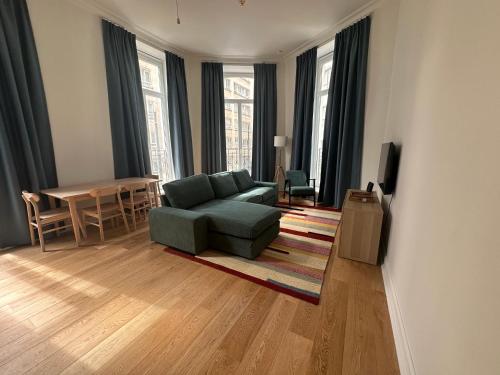 self check in Ixelles Apartment Retreat in the Heart of Brussels, Brusel (fotografie 6)