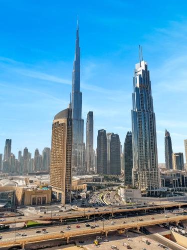 Stunning Burj Khalifa Views from Every Room - Luxury 2BDR with Dubai Mall Connection, Dubai (Foto 6)