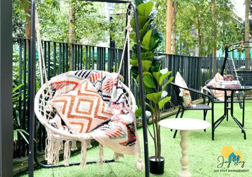 The Shore l Exclusive Private Garden l Luxury Suite l 4-9 pax l Melaka River View l Direct Mall l Jonker Street by Jay Stay Management