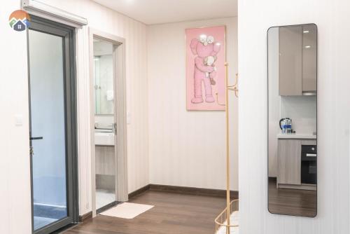 Ở Nhà Apartment Vinhomes Smart City - 화장실