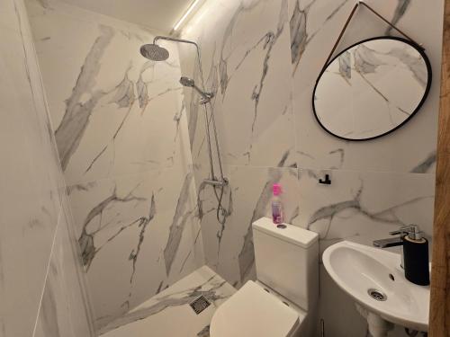 T2 Studio apartment - image 2