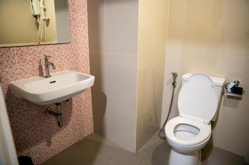 Sixty Star Love Place Hotel