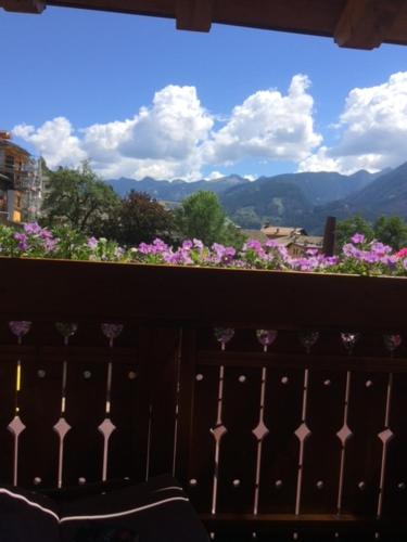Camera quadrupla, balcone