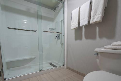 Courtyard by Marriott Cleveland Willoughby - image 11