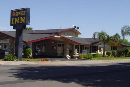 Bejárat, Sunset Inn Lake Oroville in Oroville (Kalifornia)