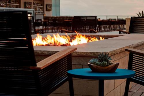 Marriott Marquis Houston - image 29