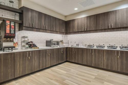 Residence Inn by Marriott Dallas DFW Airport West/Bedford - image 14