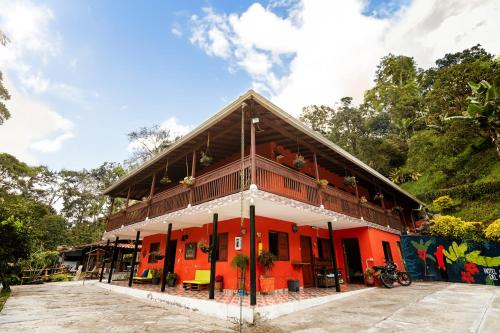 Hotel Orillas del Pizano