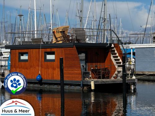 Hausboot Kanja Huus & Meer in Heiligenhafen, Deutschland
