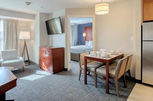 Residence Inn by Marriott Woodbridge Edison/Raritan Center - image 11