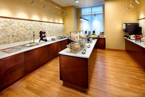 Residence Inn by Marriott Secaucus Meadowlands - image 9