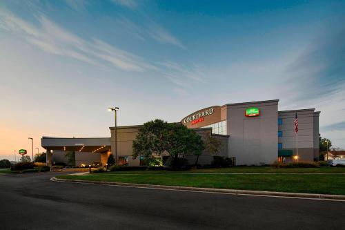 Courtyard by Marriott Columbus West/Hilliard - image 11