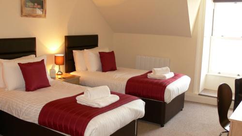 The Home Arms Guesthouse - image 10