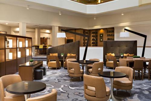 Houston Marriott South at Hobby Airport - image 12