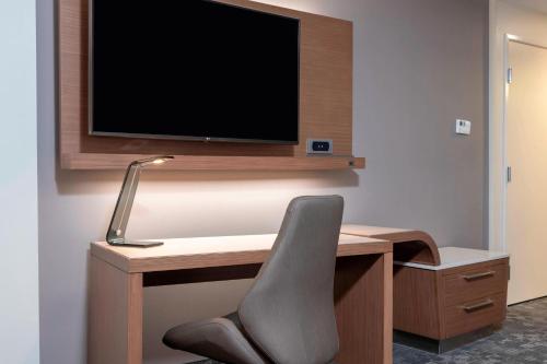 Courtyard by Marriott Cleveland Elyria, Элирия (фото 9)