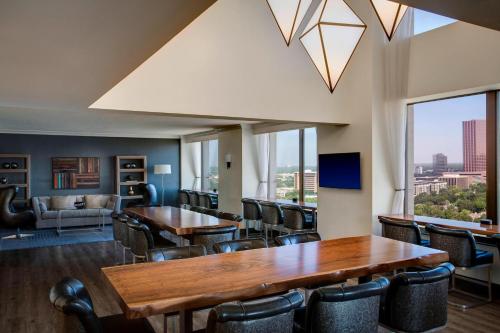 JW Marriott Houston by the Galleria - image 12