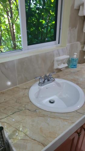6 bedroom KeiraHideaway in Poor Mans Corner