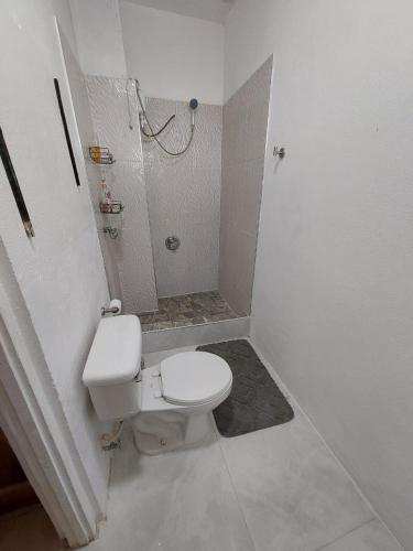 6 bedroom KeiraHideaway in Poor Mans Corner