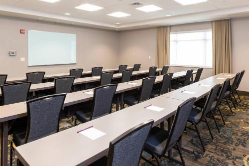 Residence Inn by Marriott Indianapolis South/Greenwood - image 12