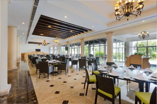 Courtyard by Marriott Cancun Airport, Cancún (photo 2)