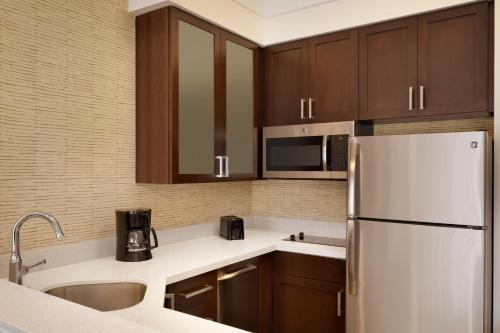 Residence Inn by Marriott Winston-Salem Hanes Mall - image 13