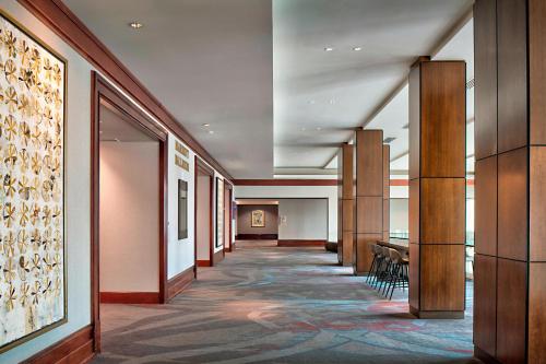 Indianapolis Marriott Downtown - image 10
