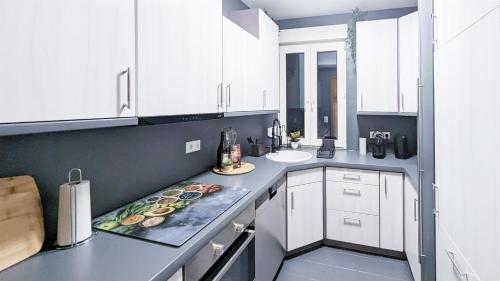 ALFA 4 Zimmer Apartment 8 Personen TV WIFI WM I 4BR 7Beds I 8 people I Kitchen l Bathroom, Stuttgart (foto 5)