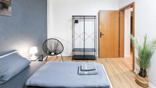 ALFA 4 Zimmer Apartment 8 Personen TV WIFI WM I 4BR 7Beds I 8 people I Kitchen l Bathroom, Stuttgart (foto 10)