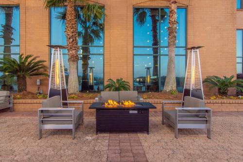 Kilátás, Marriott Savannah Riverfront near Bonaventure Cemetary