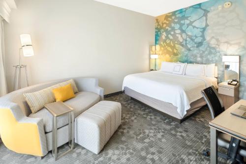 King Room with Sofa Bed
