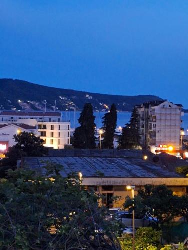 Apartments Lena in Meljine