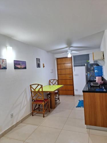 Lindo apartamento e muito bem localizado - image 12