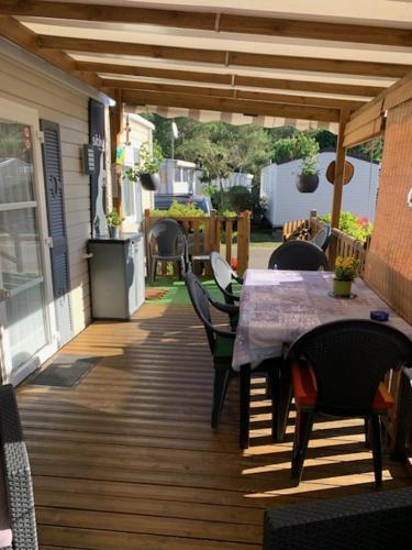 Mobilhome tout confort 40 m2 pour 4 personnes Mobilhome tout confort 40 m2 pour 4 personnes