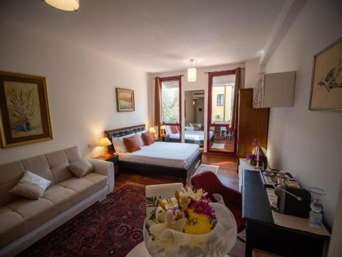 EGO' Residence Ferrara & City Center Apartment, Ferrara